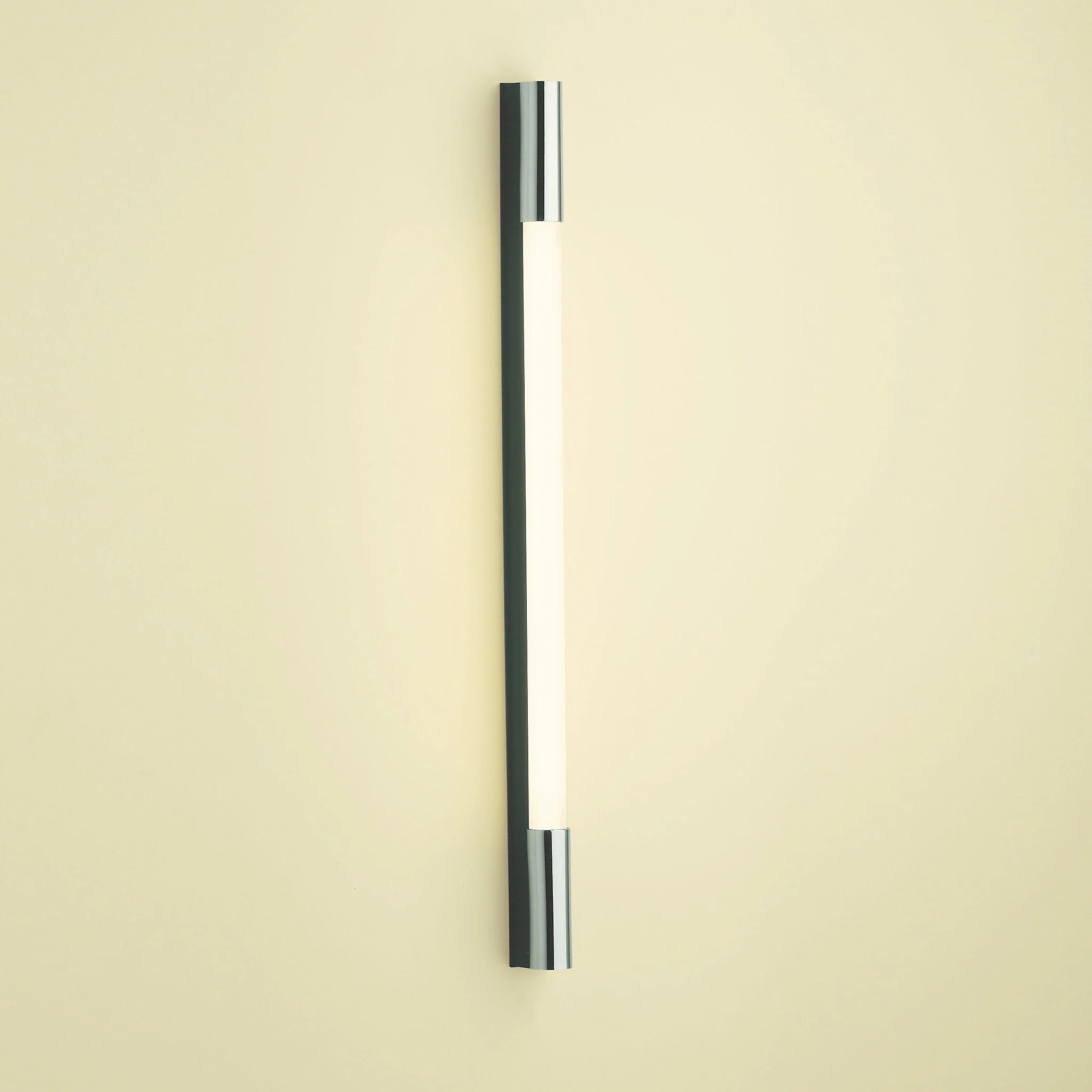 robern PL30PWH 1.5 Series Vertical Lighting, 1-1/2" x 30" x 2-1/8", PL Series Compatible, Dimmable, Fluorescent, Acrylic Shade, White End Caps